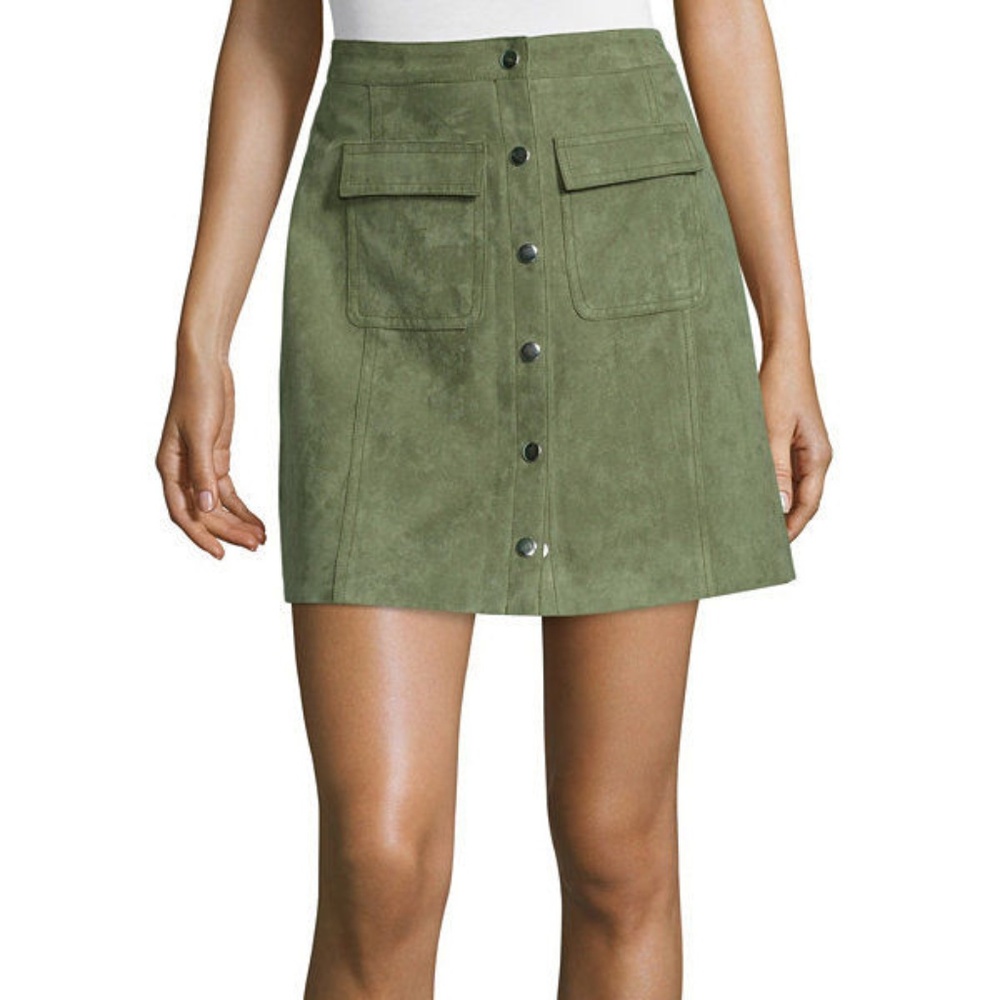 I 🖤 Ronson Faux-Suede Military Skirt